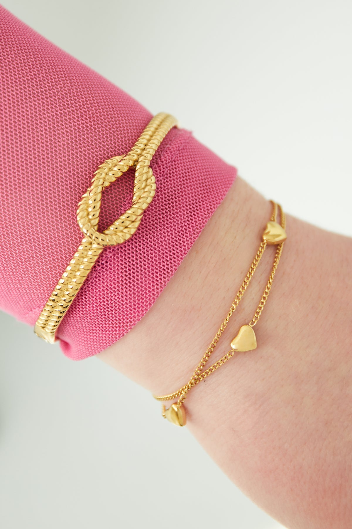 bracelet with knot