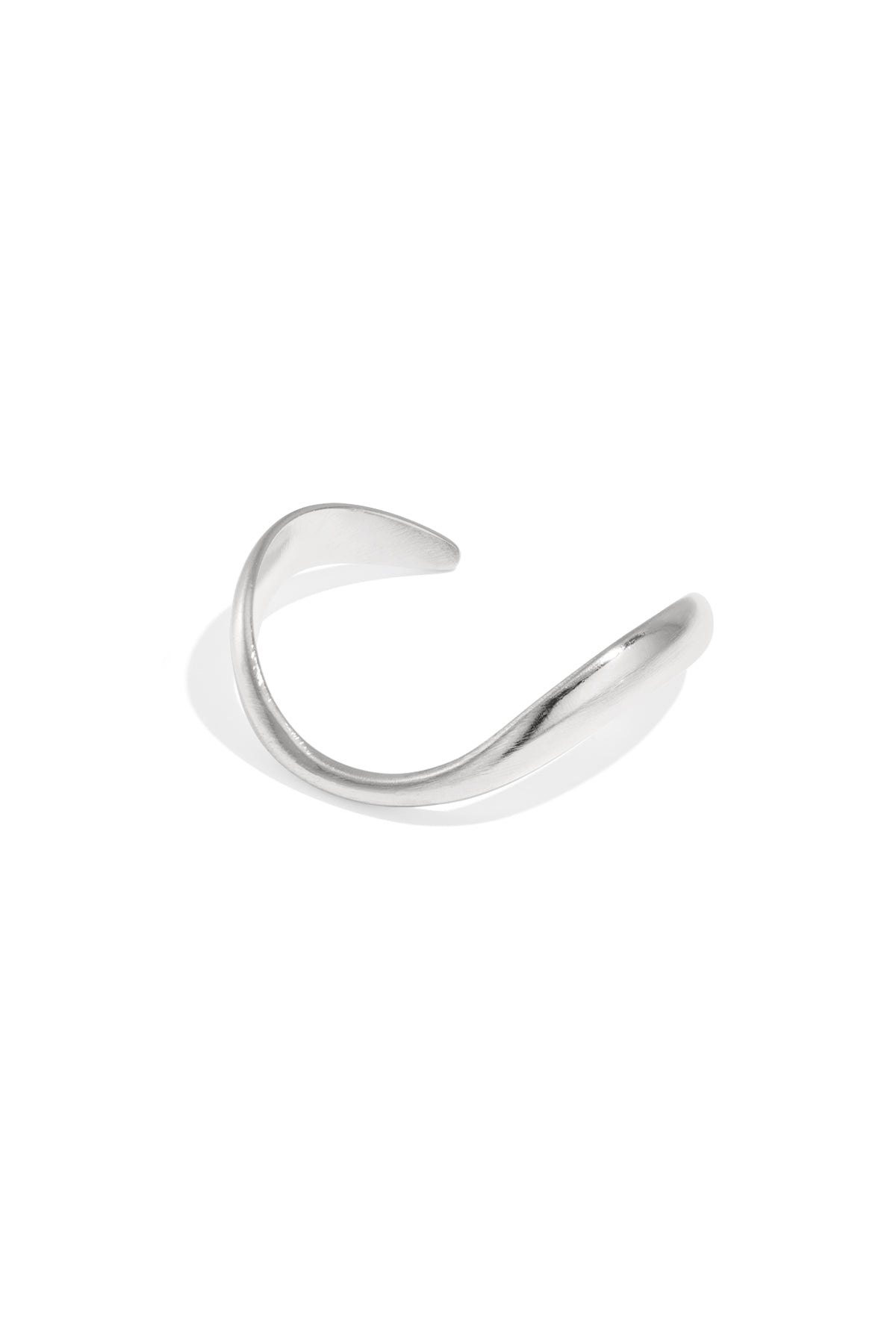 Organically shaped bangle Silver Color One Size